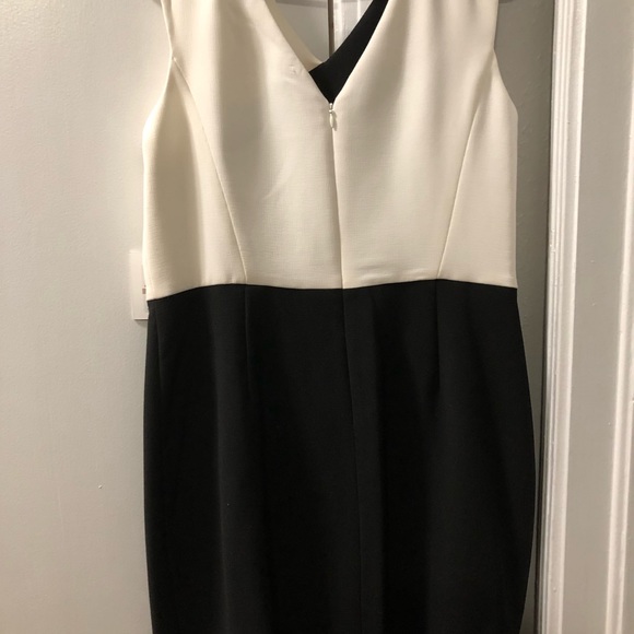 Calvin Klein colorblock sleeveless dress. Size 12 - Picture 2 of 3